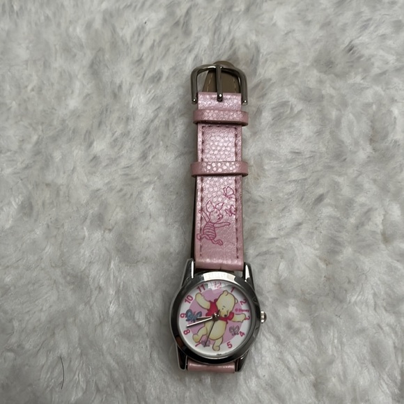 Winnie the Pooh kids watch - Picture 1 of 5
